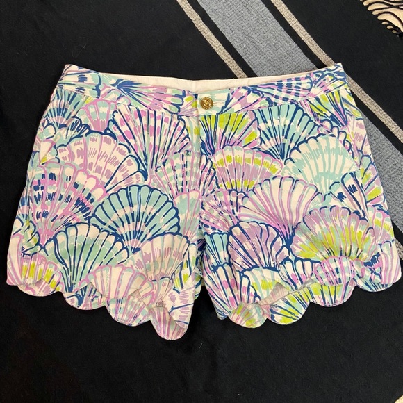 Lilly Pulitzer Pants - Lilly Pulitzer “Oh Shello” Buttercup Shorts